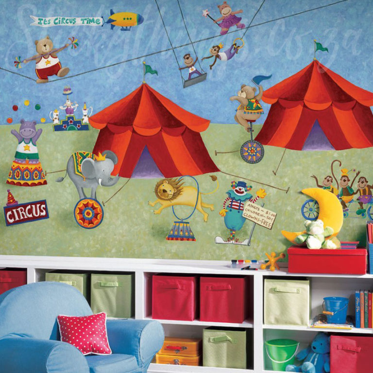 Circus Theme Room Décor on a playroom wall